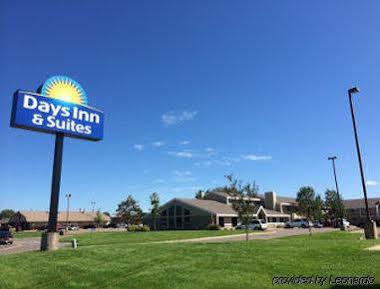 Days Inn & Suites By Wyndham Baxter Brainerd Area Dış mekan fotoğraf