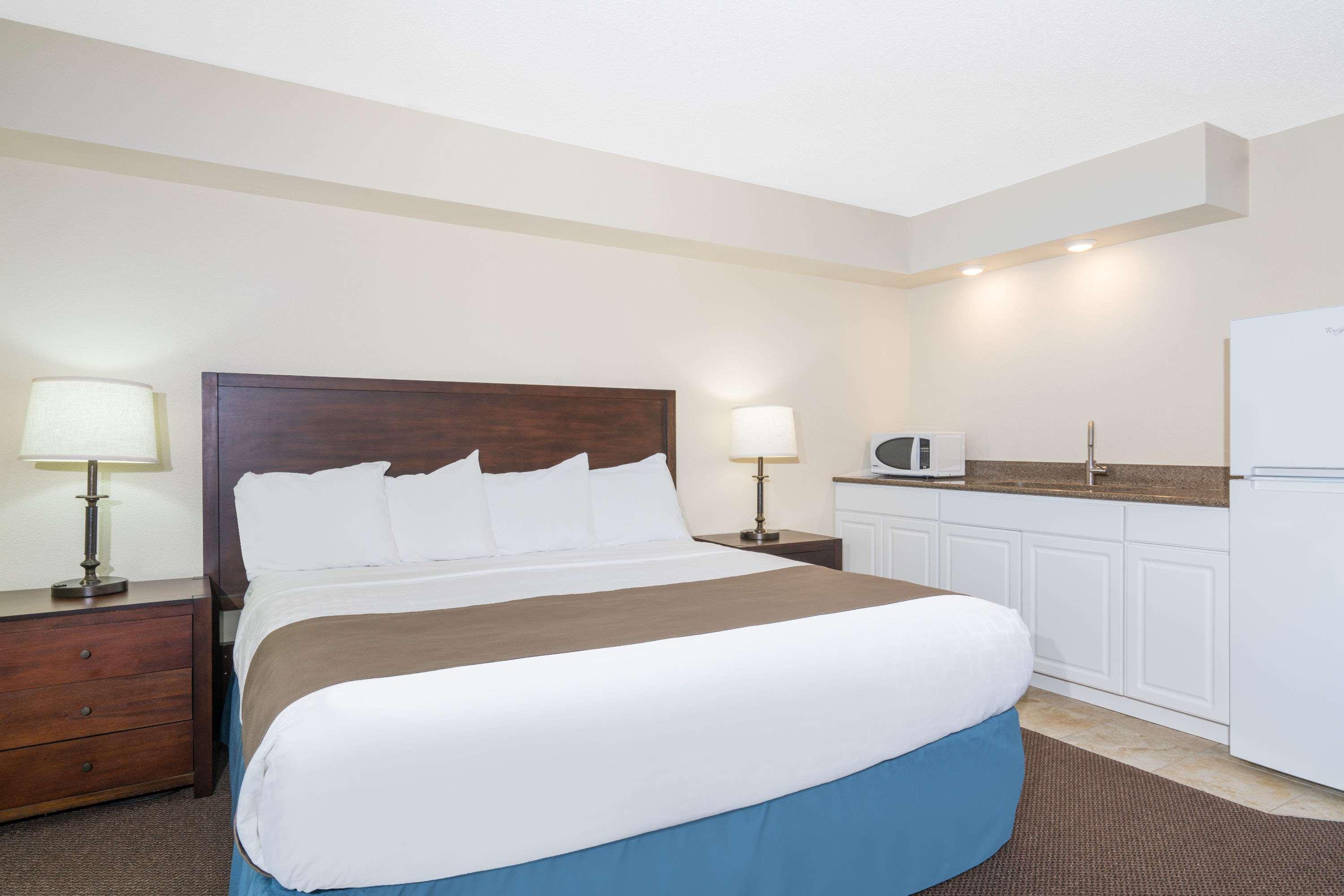 Days Inn & Suites By Wyndham Baxter Brainerd Area Dış mekan fotoğraf