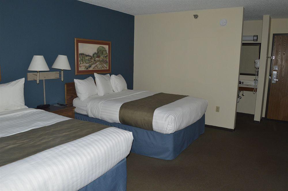 Days Inn & Suites By Wyndham Baxter Brainerd Area Dış mekan fotoğraf